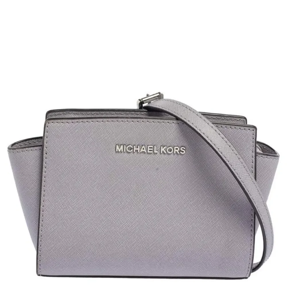 Michael Kors small lavender selma bag